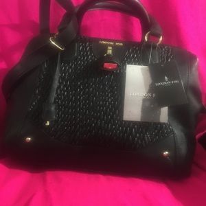 London Fog leather Handbag 👜